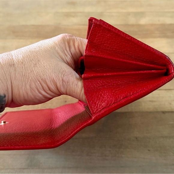 Gucci Red Pebbled Leather Soho Long Wallet w Gold Chain - Picture 13 of 15